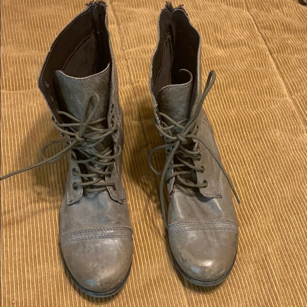 Steve Madden grey combat boots